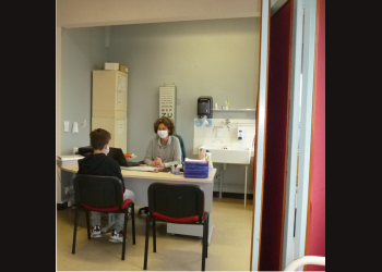 Mme Lemarchand, infirmière scolaire