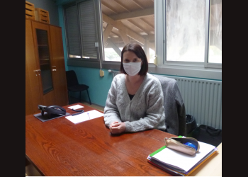 Mme Dellavalle, assistante sociale